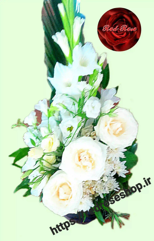 باکس گل رز سفید گلایل سفید داوودی سفید