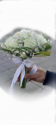 دسته- گل- عروس- گل- رز -سفید- گرد