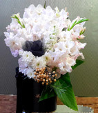 باکس_گل ترحیم گلایل و شبو و داوودی سفید