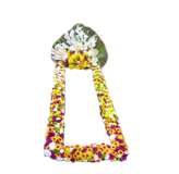 گل ارایی- روی -سنگ- قبر -دور -مزار- گلهای -داوودی- زرد- سفید -،بنفش - گلایل -بالای -سنگ -قبر