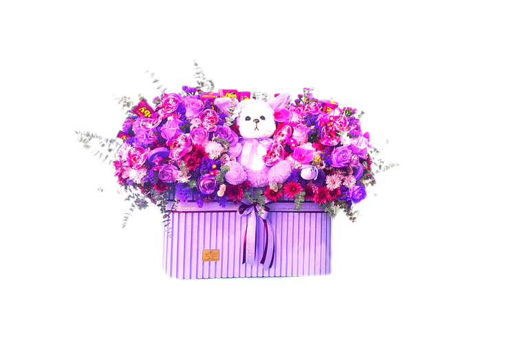 باکس گل تم بنفش یاسی به همراه عروسک خرگوش و شکلات