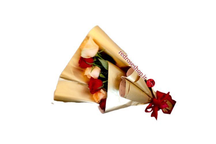 دسته گل رز دو رنگ قرمز نباتی کاغذ طلایی