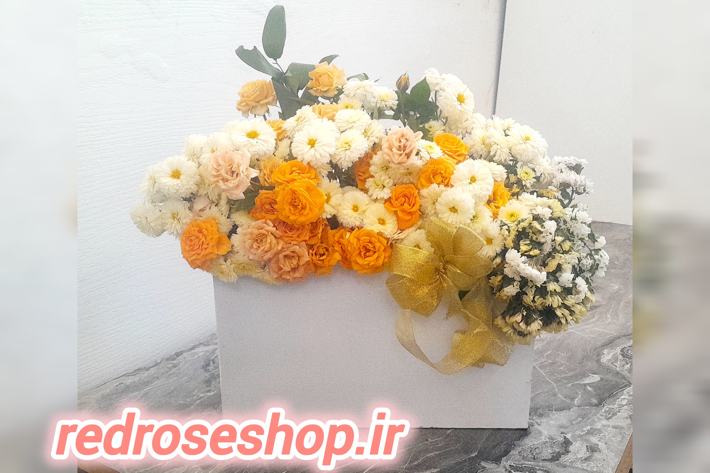 باکس گل رز مینیاتوری گل‌بهی داوودی سفید