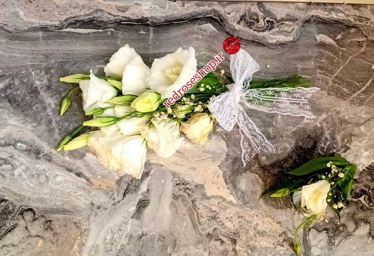 گل سرجیب داماد هدیه دسته گل عروس