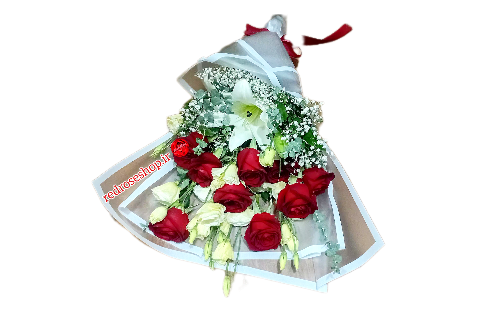دسته-گل-10-شاخه-رز-قرمز-۱-شاخه-لیلیوم-لیسین توس-سفید-ژیپسوفیلا-بسته بندی-سفید-روبان-قرمز